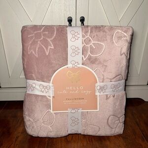 Pink Bow Embossed Queen Plush Throw Blanket